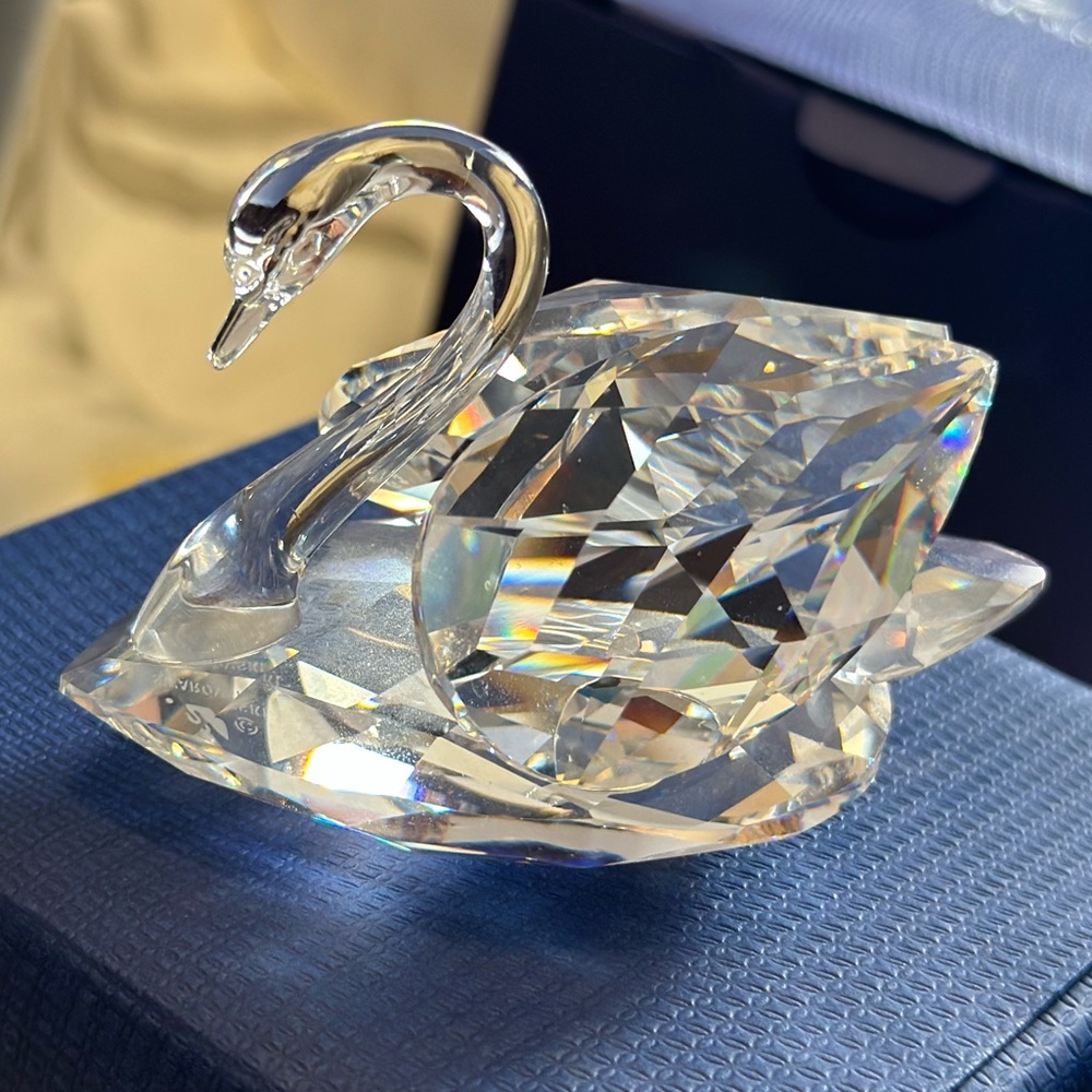 SWAROVSKI LARGE SWAN Crystal Figure 7133 w box 🦢